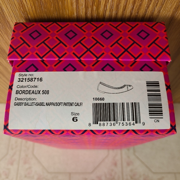 Tory Burch "Gabby" Calf Leather Ballet Flats Size 6 ~ EUC - Picture 9 of 9